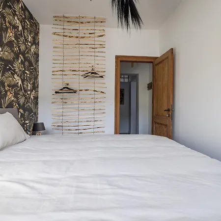 In - Chaleureux Dans Le Centre De Appartement *