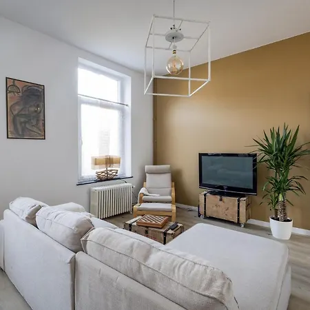 In - Chaleureux Dans Le Centre De *