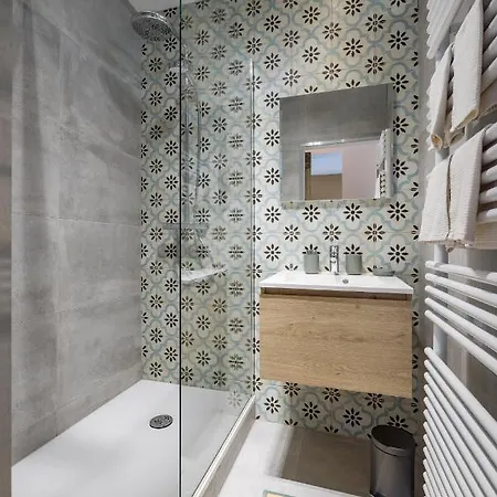 In - Chaleureux Dans Le Centre De *