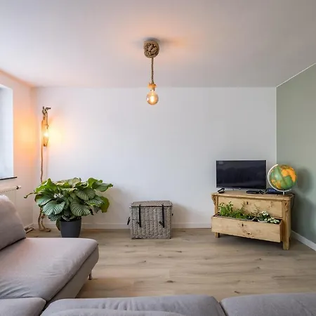 Appartement In - Chaleureux Dans Le Centre De Huy