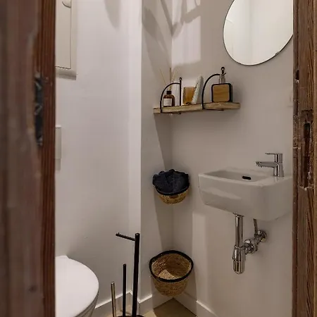 In - Chaleureux Dans Le Centre De Appartement Hoei