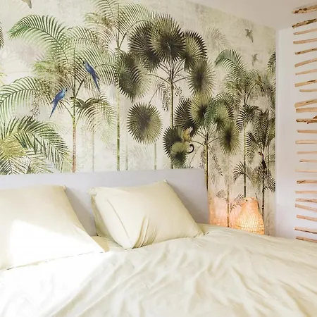 In - Chaleureux Dans Le Centre De Appartement *