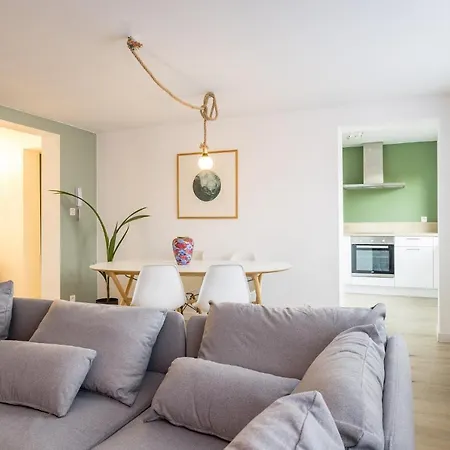 In - Chaleureux Dans Le Centre De Apartment Huy