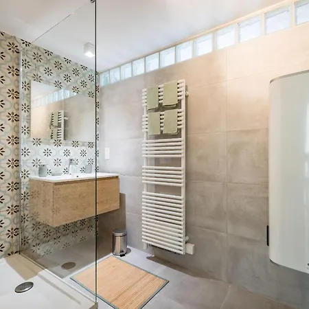 Appartement In - Chaleureux Dans Le Centre De Hoei