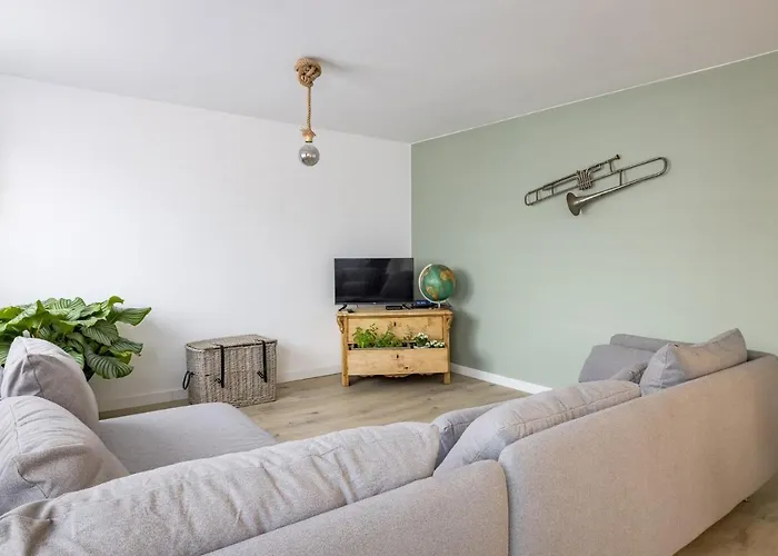 In - Chaleureux Dans Le Centre De Huy